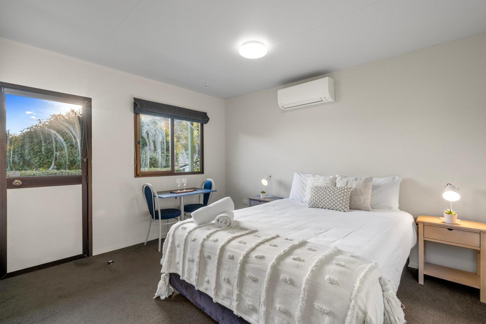 Tasman Holiday Parks פיקטון מראה חיצוני תמונה A room at the hotel